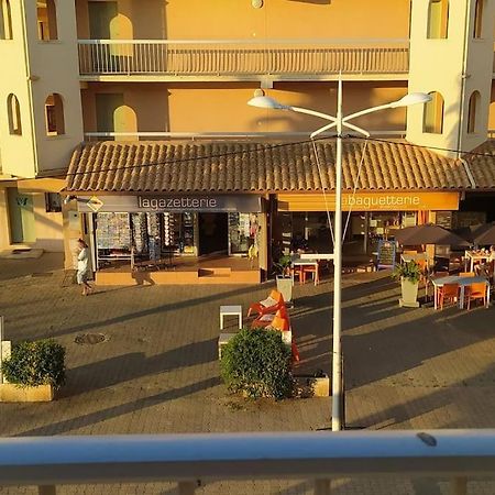 Joli Appartement Avec Grande Et Belle Terrasse, Au Pied De La Plage Du Grazel! 格吕桑 外观 照片